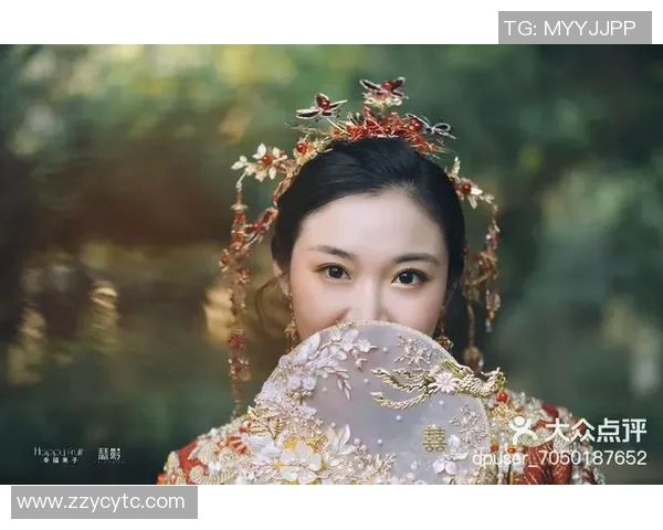 足球明星侧颜高清照片欣赏展现他们独特魅力与风采的完美瞬间